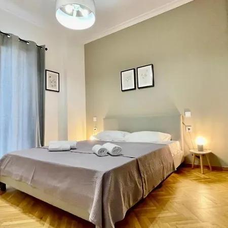 Apartment Stylish Spacious At The Centre Of Monastiraki Athens