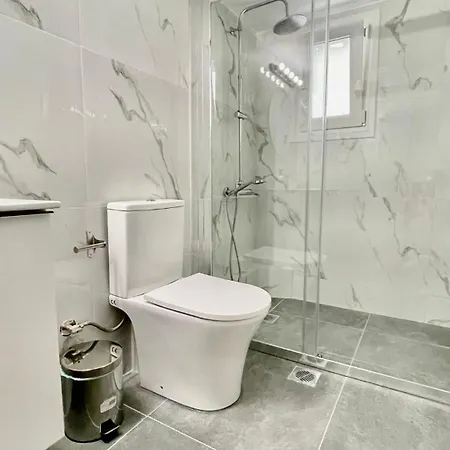 Apartment Stylish Spacious At The Centre Of Monastiraki *